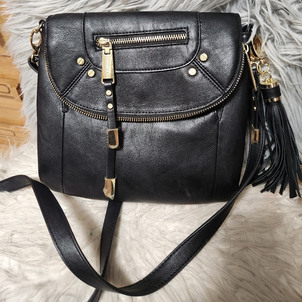 Steve Madden/ Black Leather Crossbody Bag